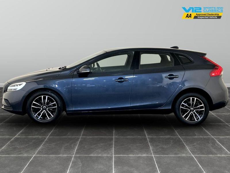 Used Volvo V40 2018 for sale - 76355601: Photo 7