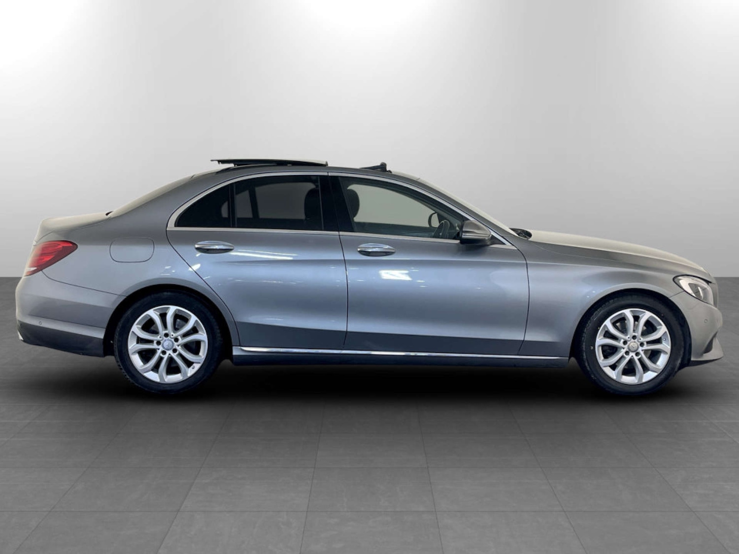 Used Mercedes-Benz C Class 2016 for sale - 77798700: Photo 11