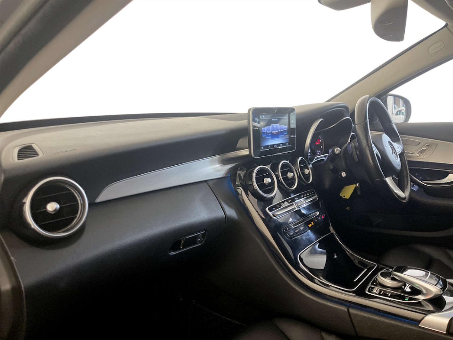 Used Mercedes-Benz C Class 2016 for sale - 77798700: Photo 12