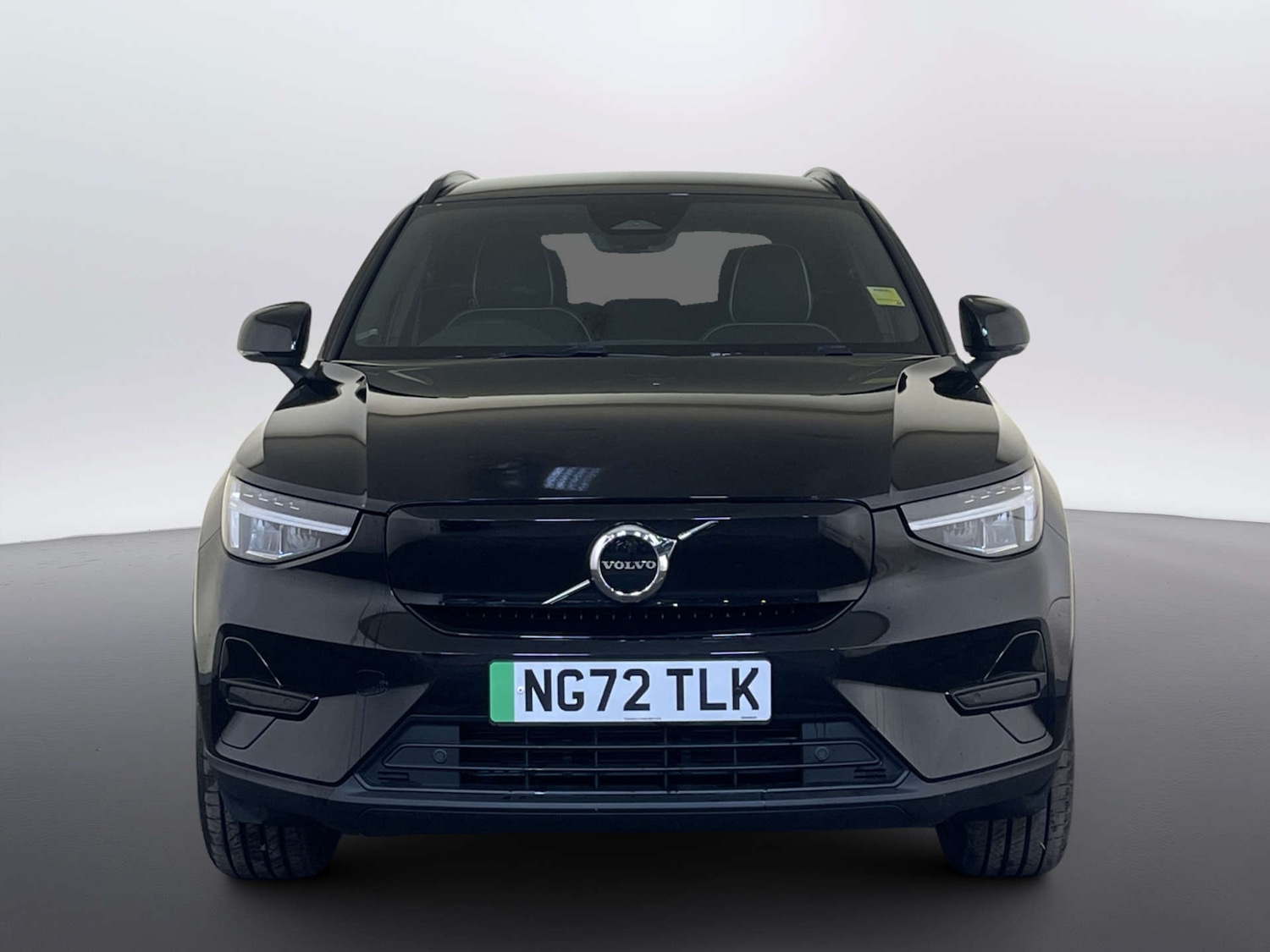 Used Volvo XC40 2023 for sale - 77915399: Photo 5