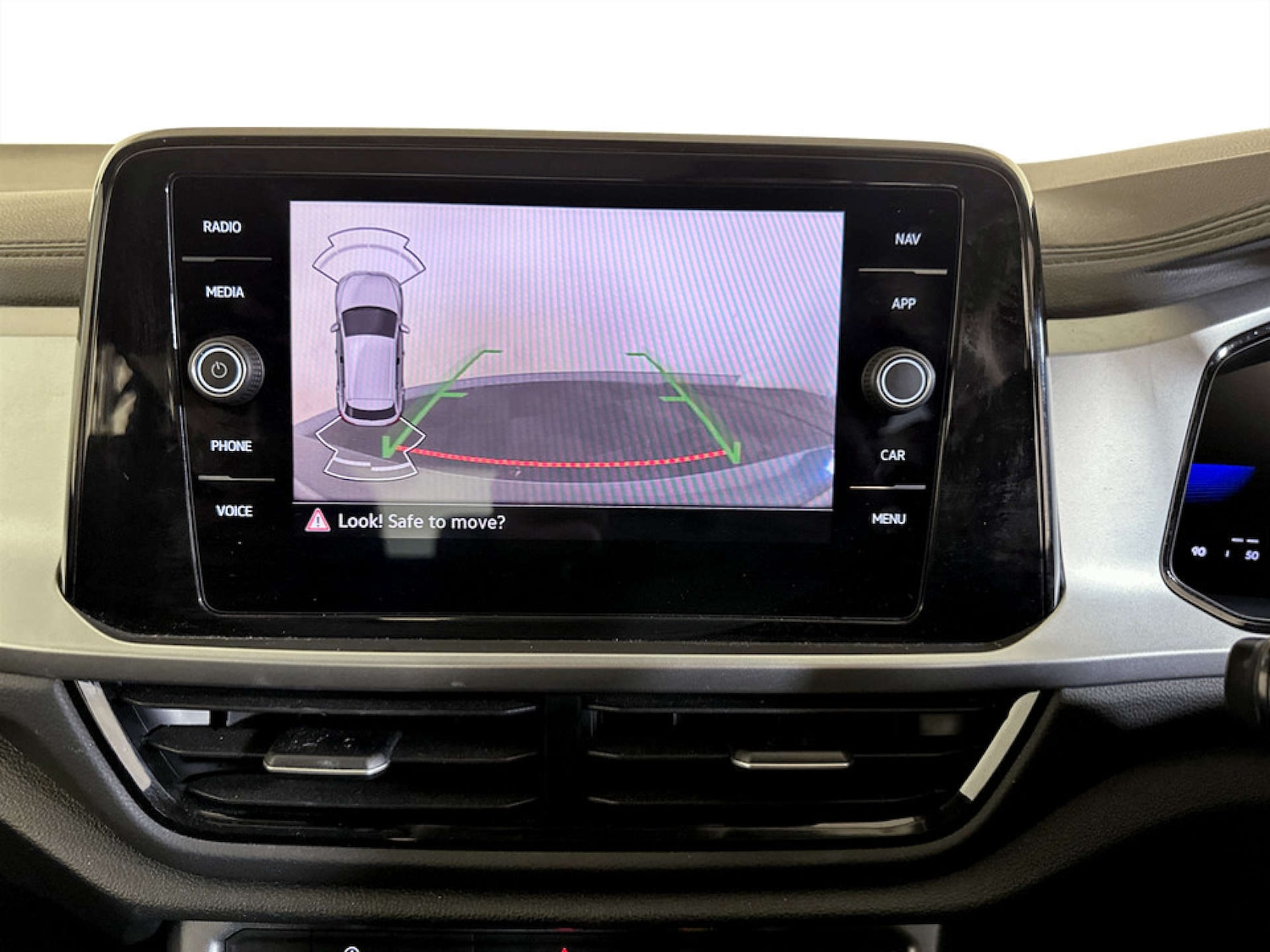 Used Volkswagen T-Roc 2023 for sale - 77717766: Photo 23