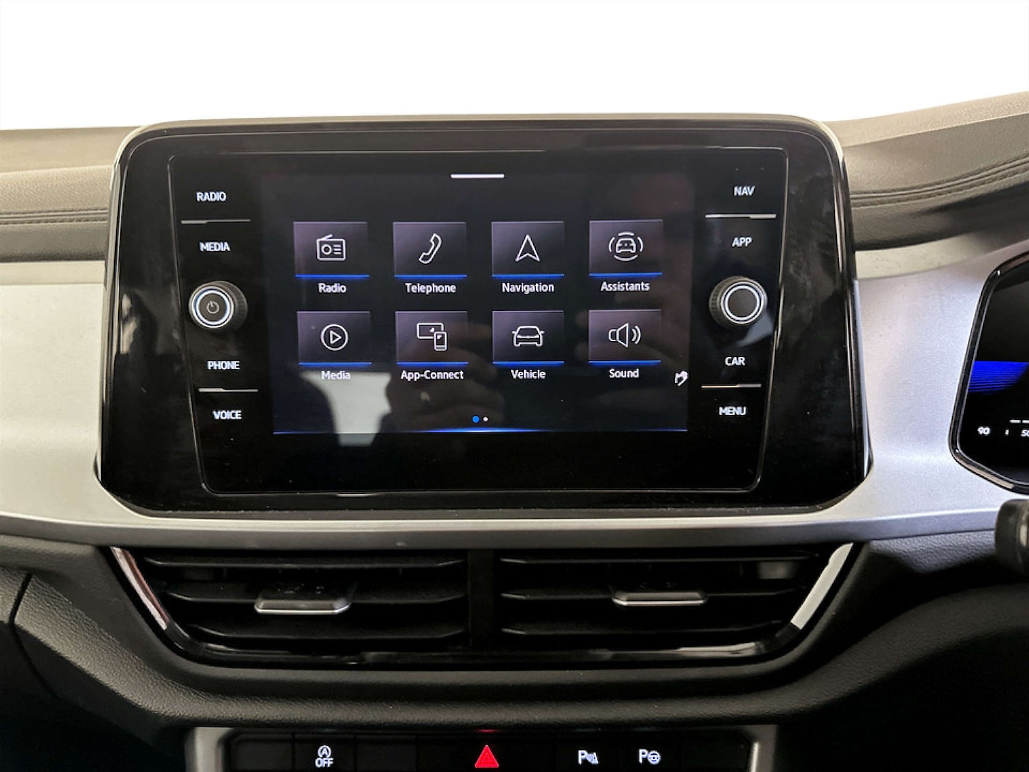 Used Volkswagen T-Roc 2023 for sale - 77717766: Photo 24