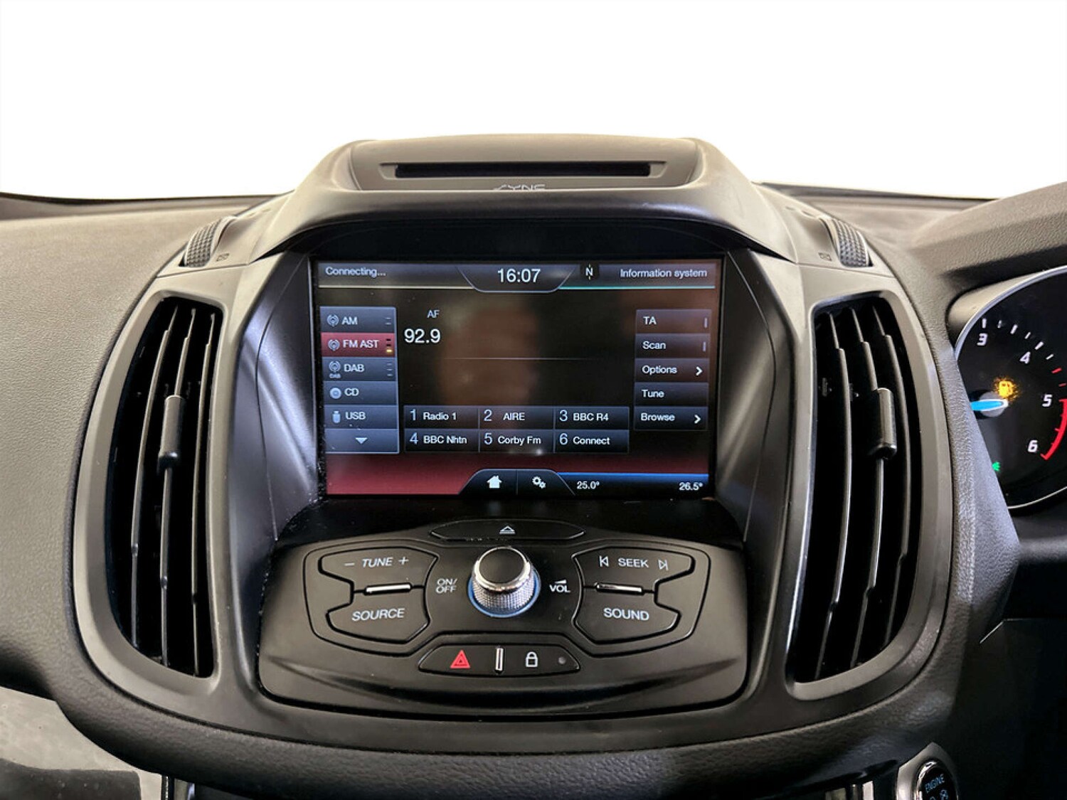 Used Ford Kuga 2016 for sale - 77504077: Photo 23