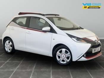 2017 (17) - 1.0 VVT-i X-Claim 5dr x-shift