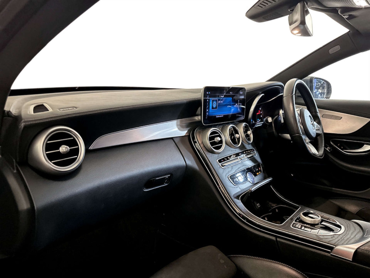 Used Mercedes-Benz C Class 2018 for sale - 77664923: Photo 12