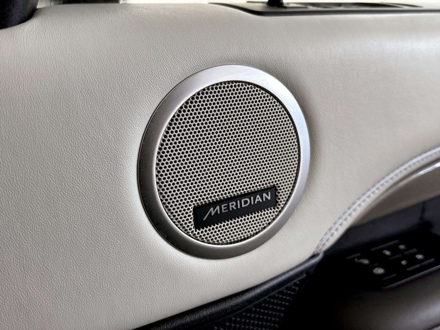 Used Land Rover Discovery 2020 for sale - 77185520: Photo 13