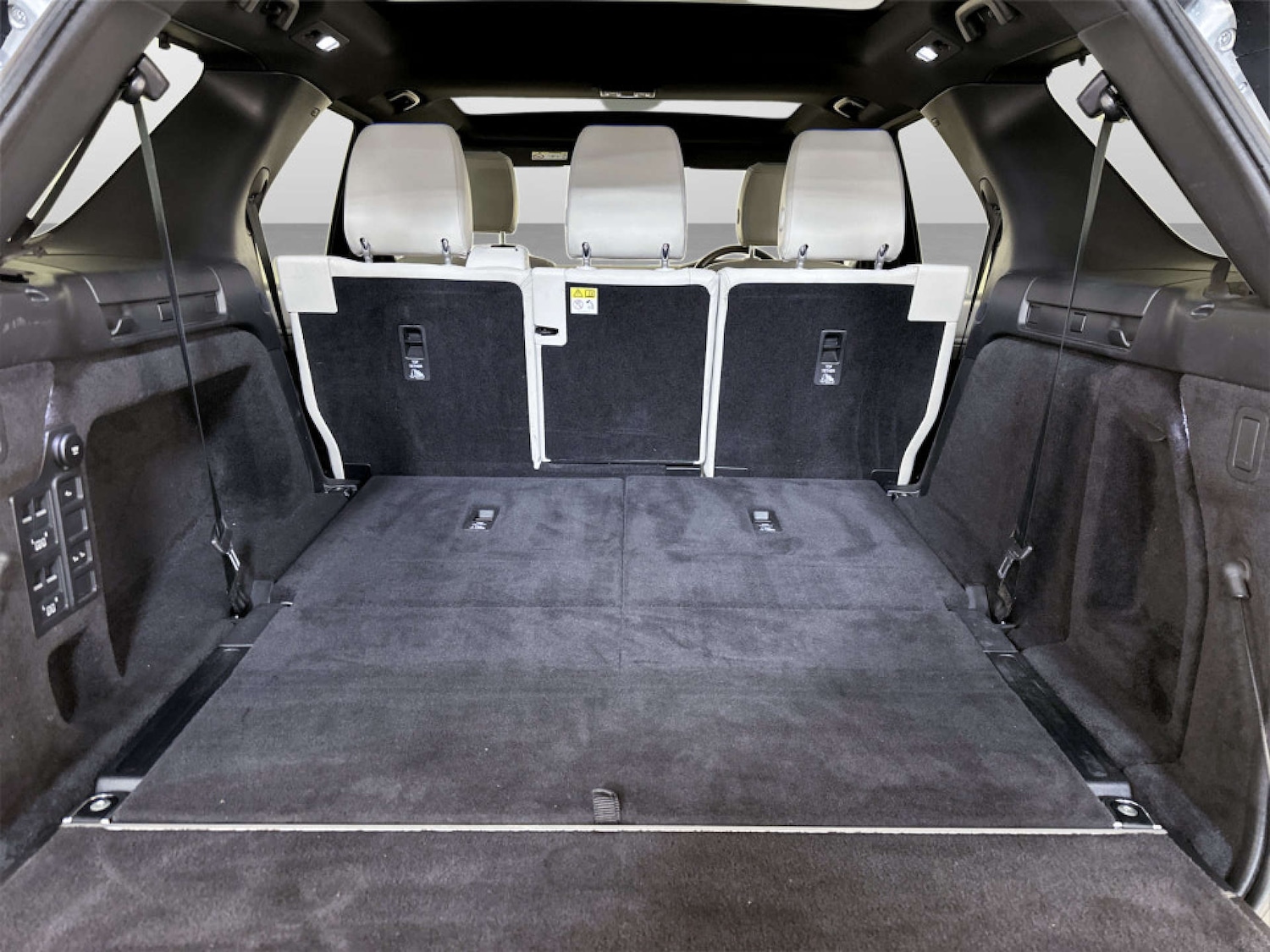 Used Land Rover Discovery 2020 for sale - 77185520: Photo 17