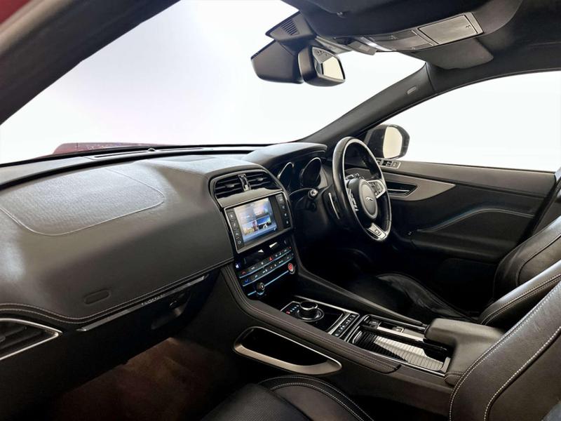 Used Jaguar F-Pace 2018 for sale - 76919925: Photo 12