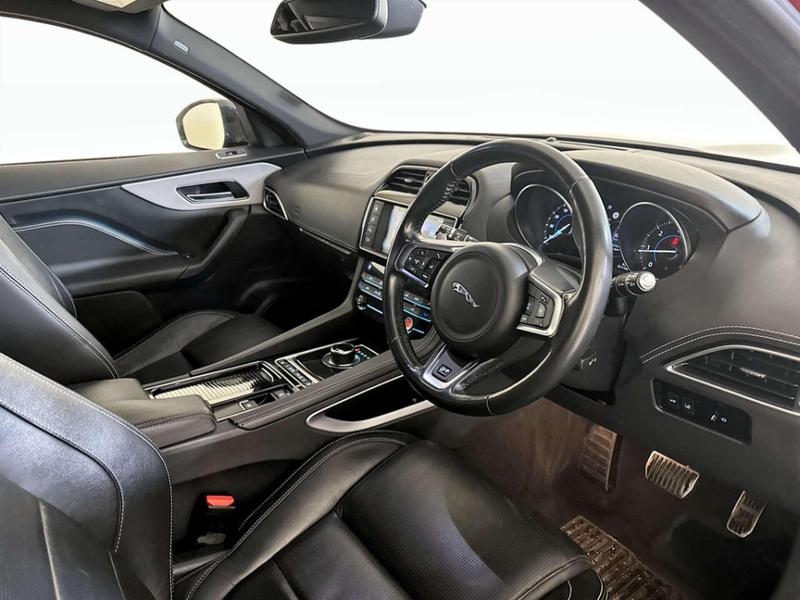 Used Jaguar F-Pace 2018 for sale - 76919925: Photo 15