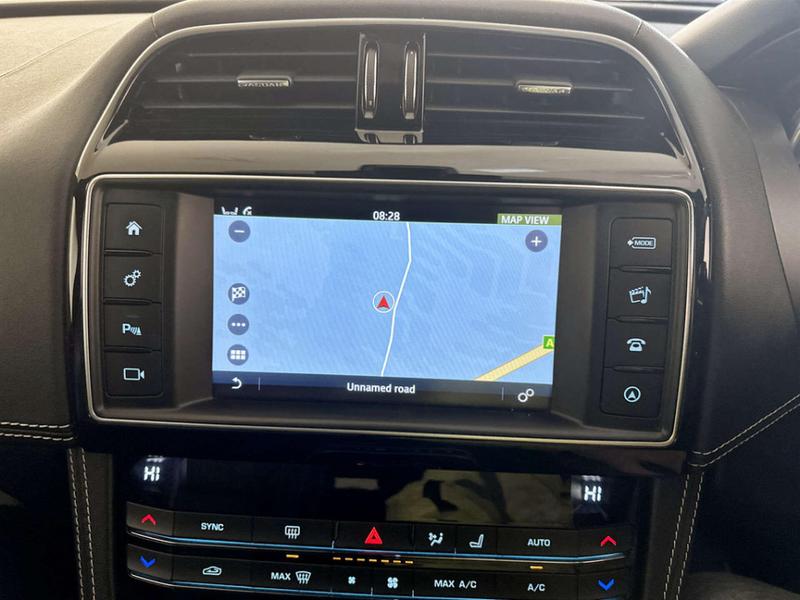 Used Jaguar F-Pace 2018 for sale - 76919925: Photo 21