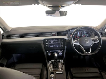 Used Volkswagen Passat 2021 for sale - 77036753: Photo