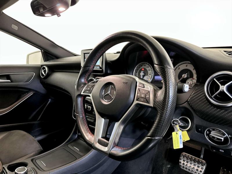 Used Mercedes-Benz A-Class 2015 for sale - 76949093: Photo 16