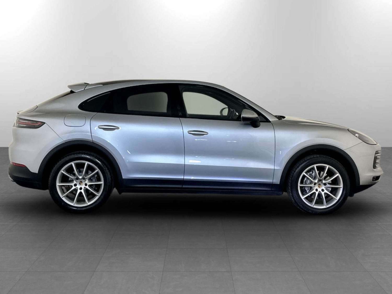 Used Porsche Cayenne 2021 for sale - 77185550: Photo 11