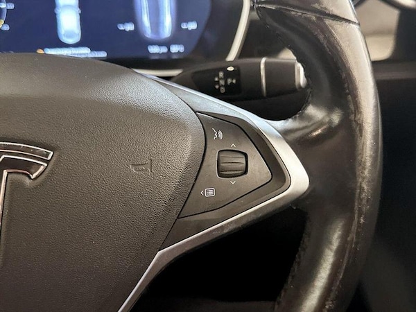 Used Tesla Model S 2017 for sale - 76262917: Photo 19