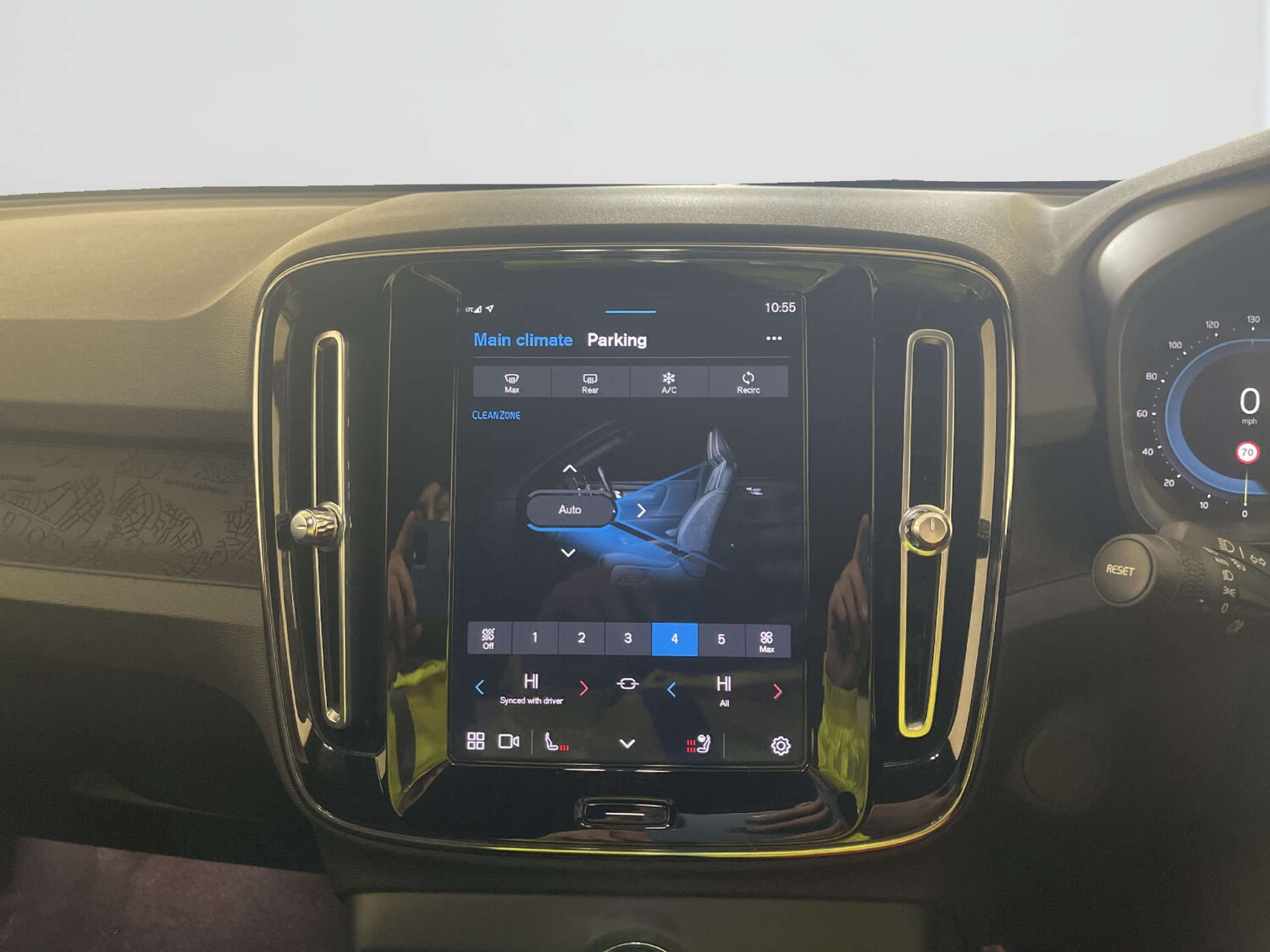 Used Volvo XC40 2023 for sale - 77989992: Photo 24