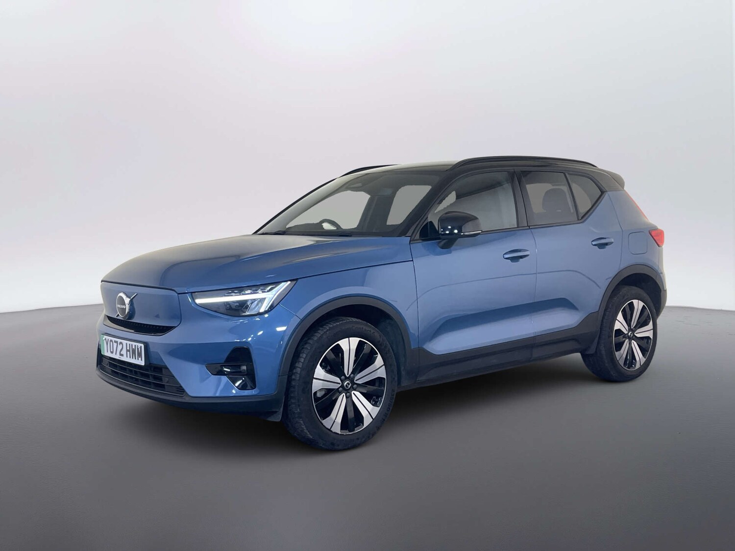 Used Volvo XC40 2023 for sale - 77989992: Photo 6