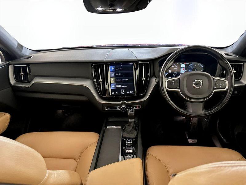 Used Volvo XC60 2019 for sale - 76146633: Photo 3