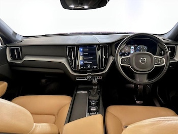 Used Volvo XC60 2019 for sale - 76146633: Photo 3