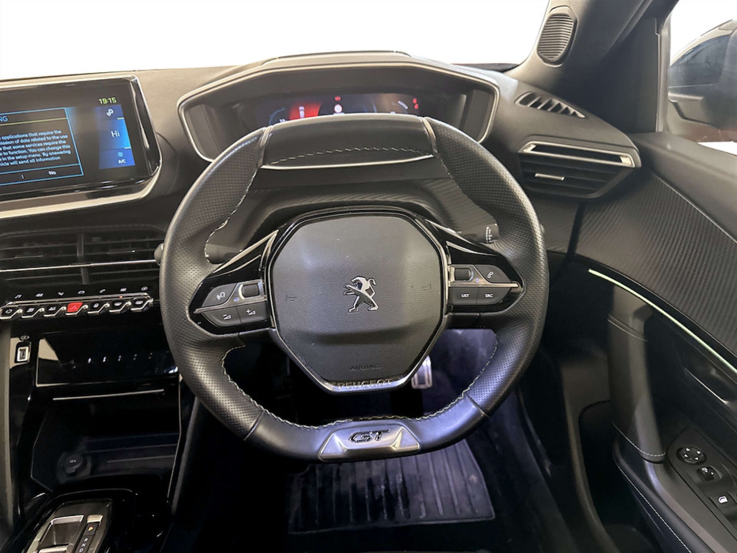 Used Peugeot 2008 2022 for sale - 77378368: Photo 15