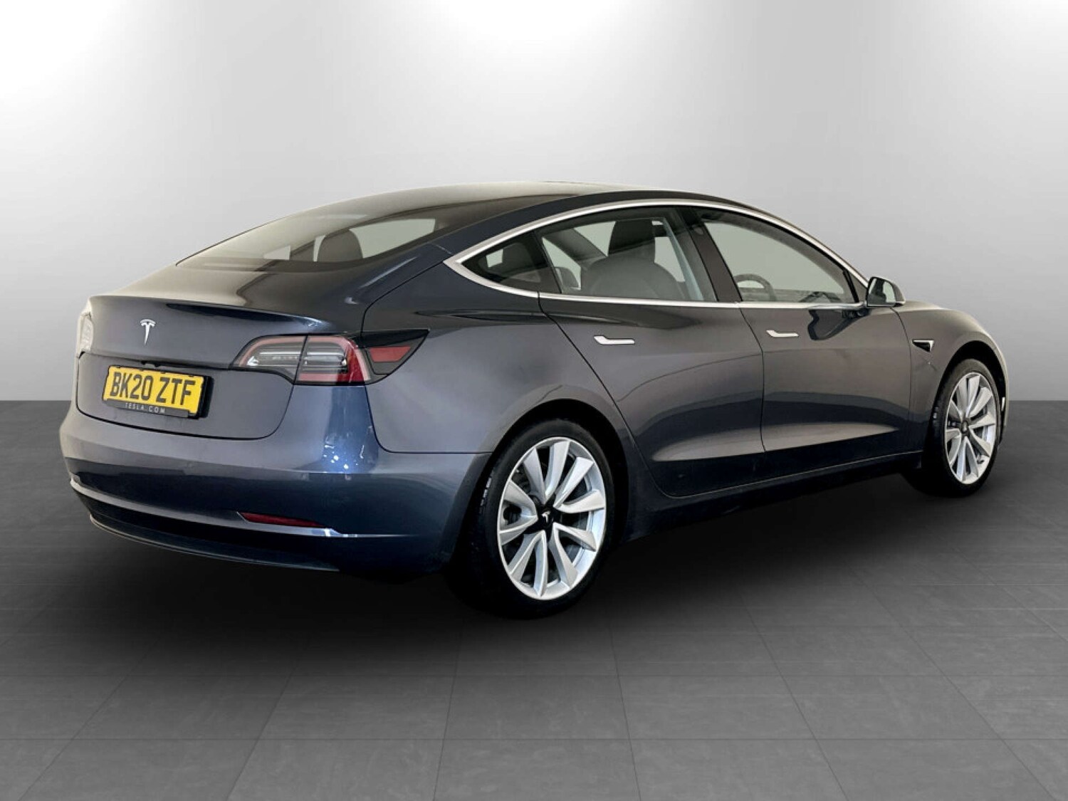 Used Tesla Model 3 2020 for sale - 77469982: Photo 9
