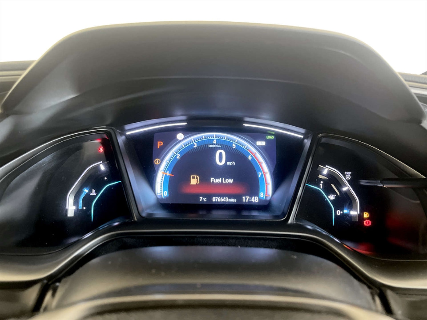 Used Honda Civic 2018 for sale - 77567365: Photo 19