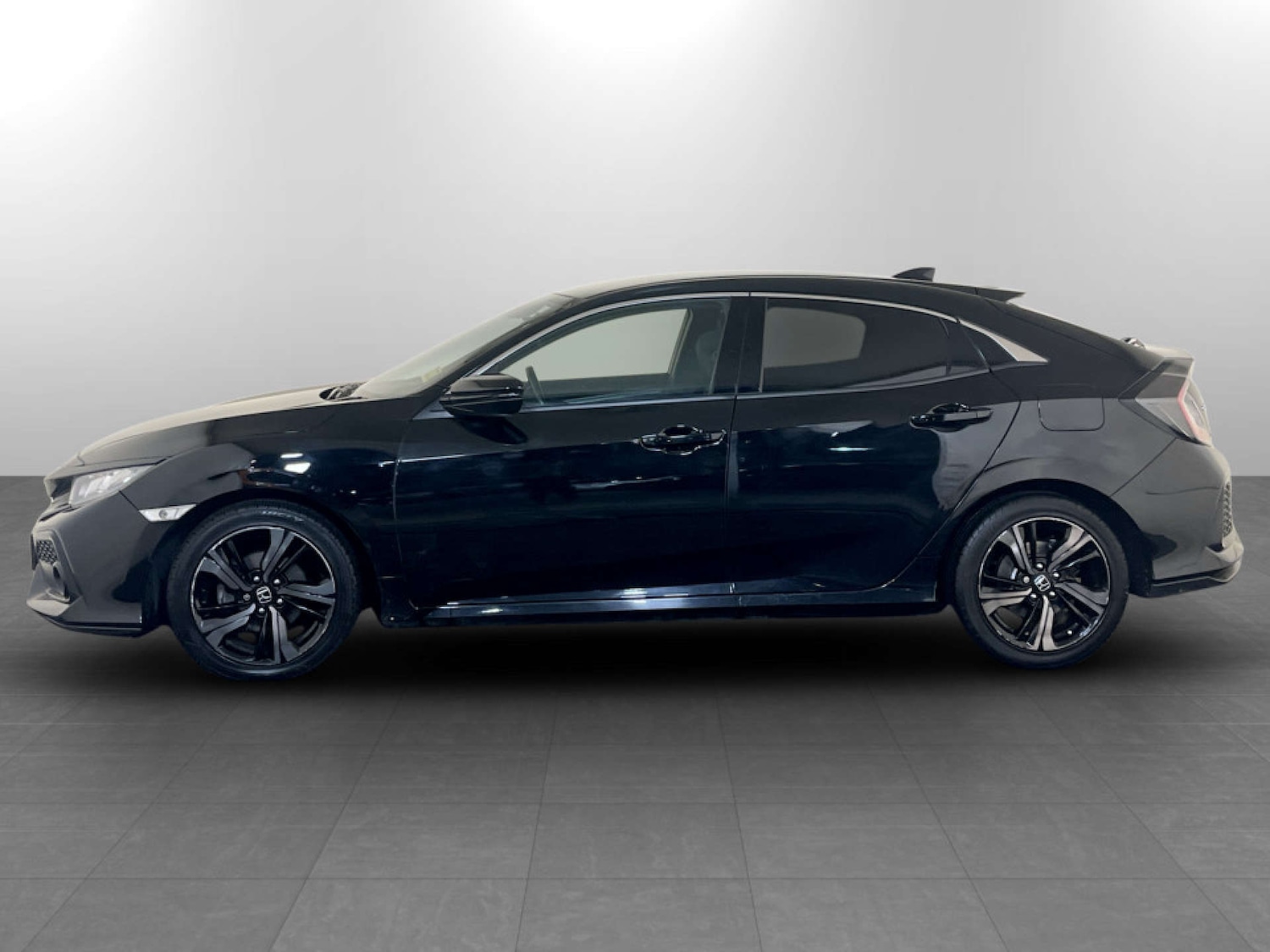 Used Honda Civic 2018 for sale - 77567365: Photo 7