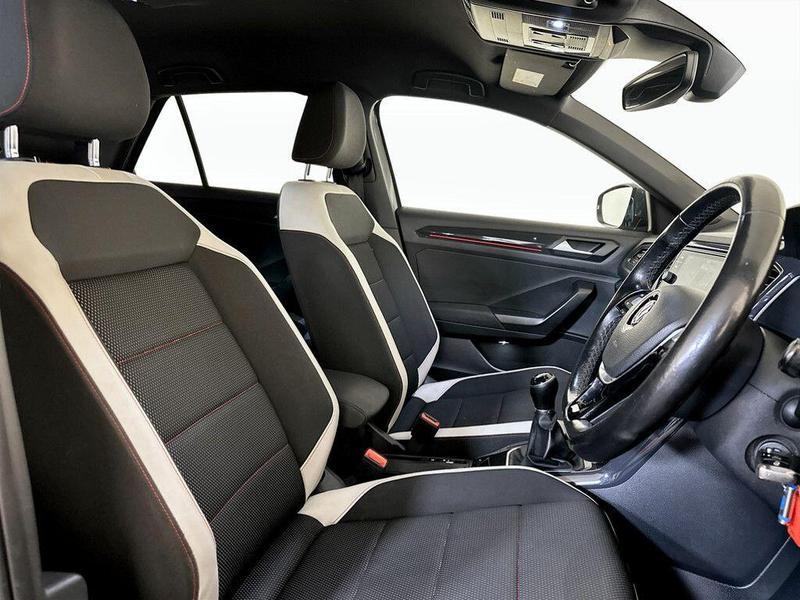 Used Volkswagen T-Roc 2018 for sale - 76461371: Photo 13