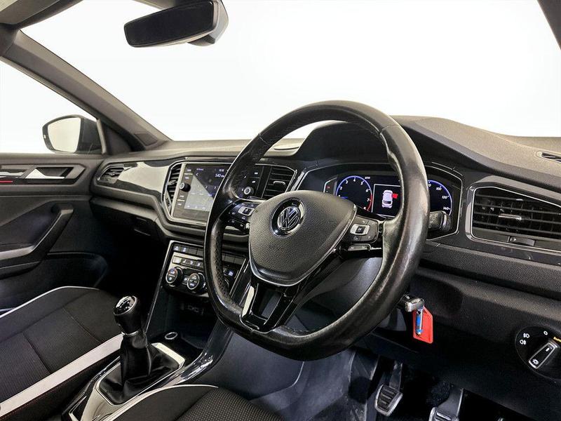 Used Volkswagen T-Roc 2018 for sale - 76461371: Photo 15