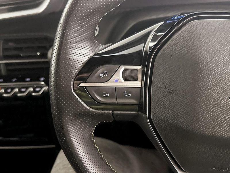 Used Peugeot 2008 2022 for sale - 76449298: Photo 18