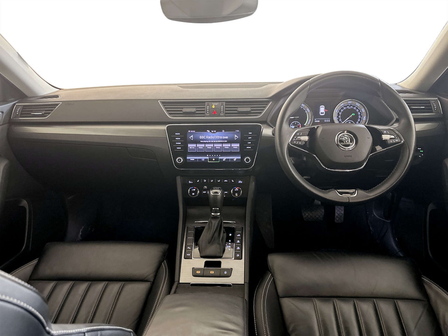 Used Skoda Superb 2021 for sale - 77339228: Photo 3