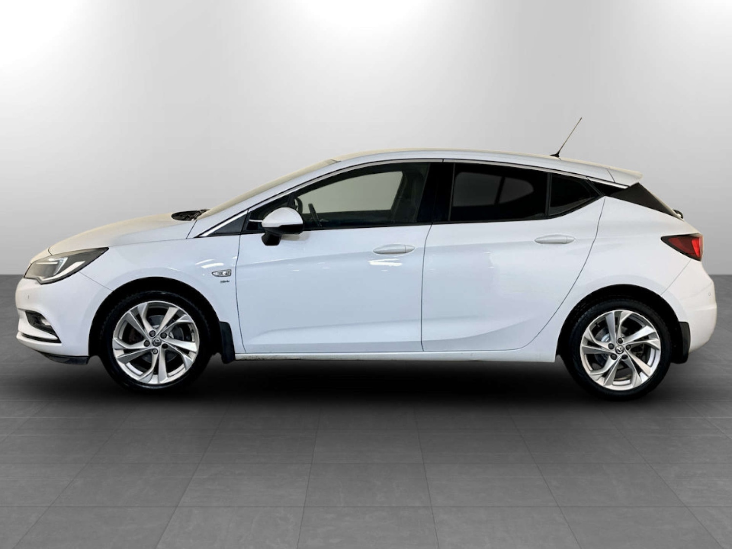 Used Vauxhall Astra 2019 for sale - 77310431: Photo 7