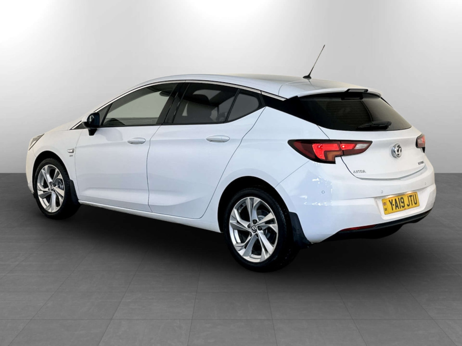 Used Vauxhall Astra 2019 for sale - 77310431: Photo 8
