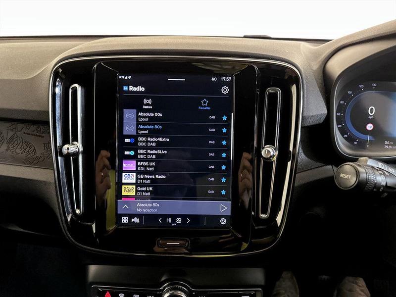 Used Volvo XC40 for sale - 76734736: Photo 22