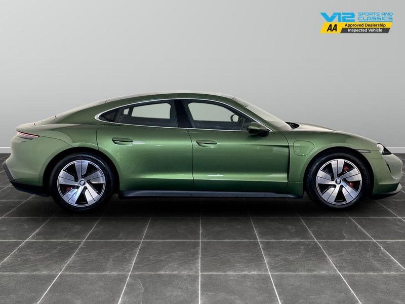 Used Porsche Taycan 2021 for sale - 76391350: Photo 10