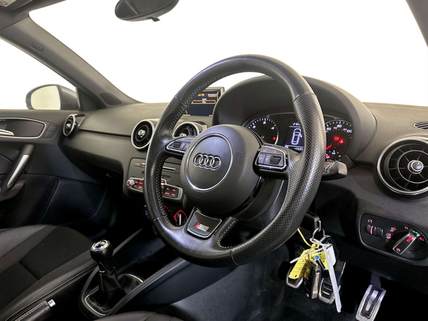 Used Audi A1 2018 for sale - 77185543: Photo 15