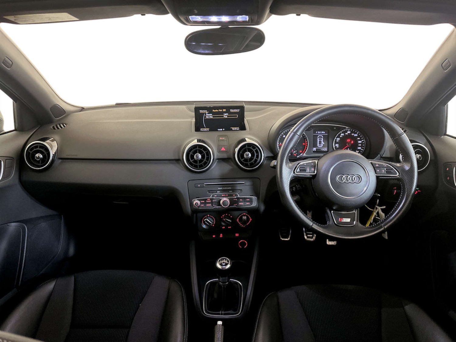 Used Audi A1 2018 for sale - 77185543: Photo 3