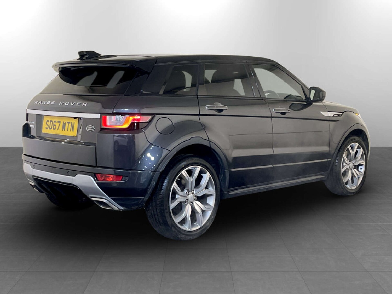 Used Land Rover Range Rover Evoque 2017 for sale - 77469899: Photo 10