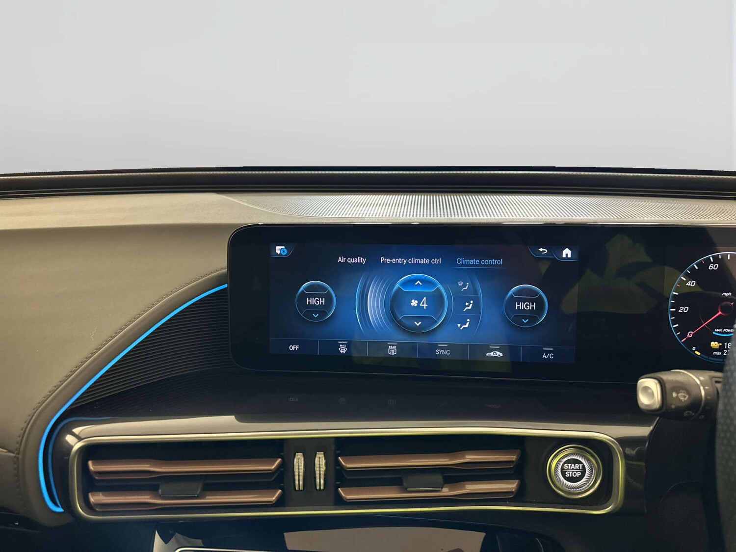 Used Mercedes-Benz EQC 2023 for sale - 77998567: Photo 24