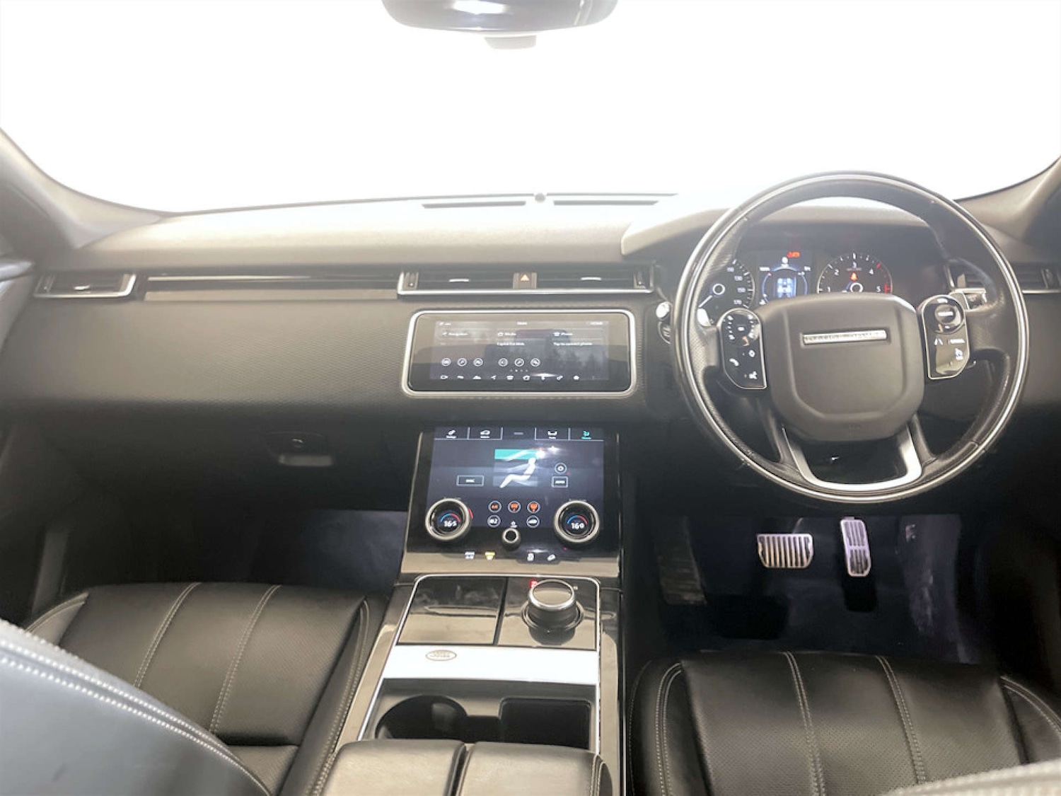 Used Land Rover Range Rover Velar 2018 for sale - 77247858: Photo 3