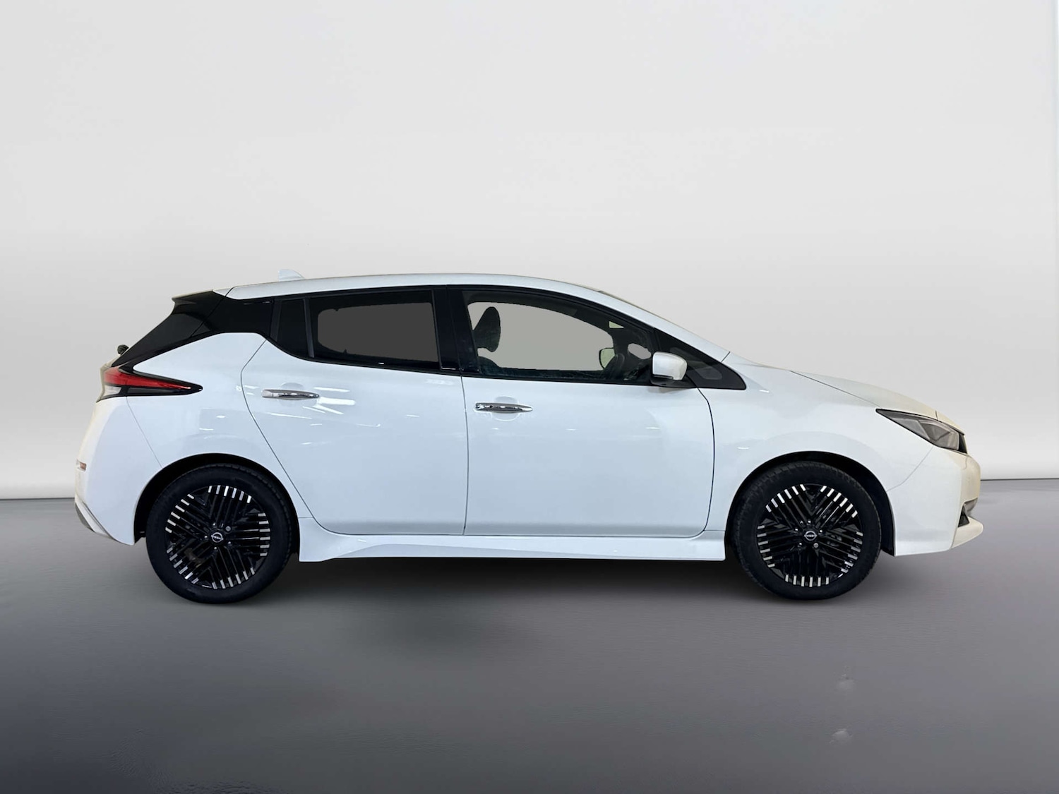 Used Nissan Leaf 2024 for sale - 77915425: Photo 11