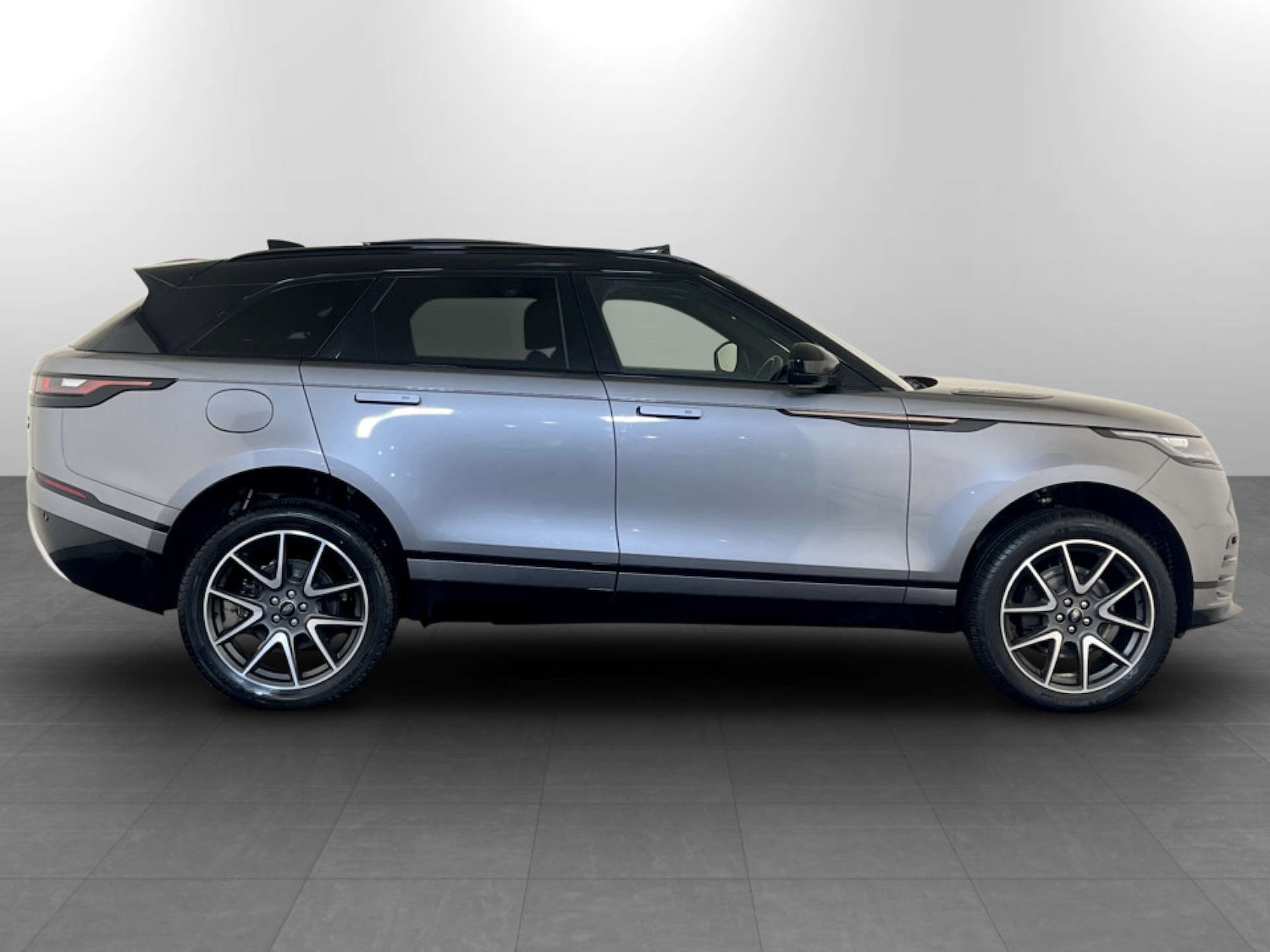 Used Land Rover Range Rover Velar 2022 for sale - 77185644: Photo 11