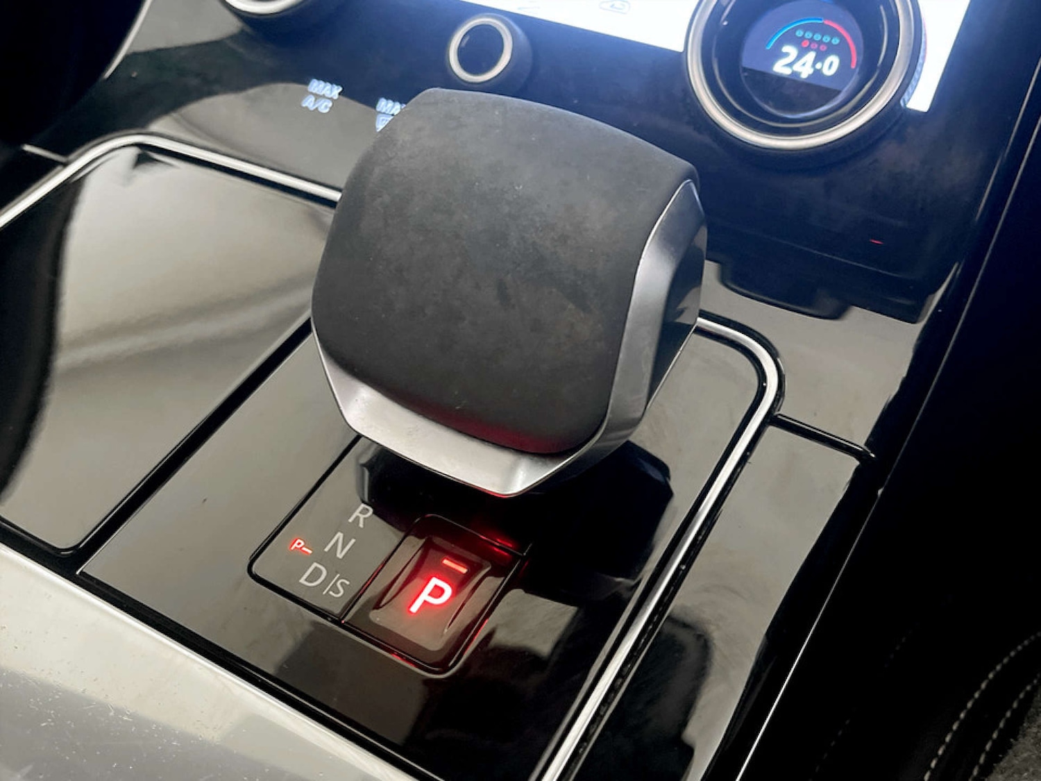 Used Land Rover Range Rover Velar 2022 for sale - 77185644: Photo 28