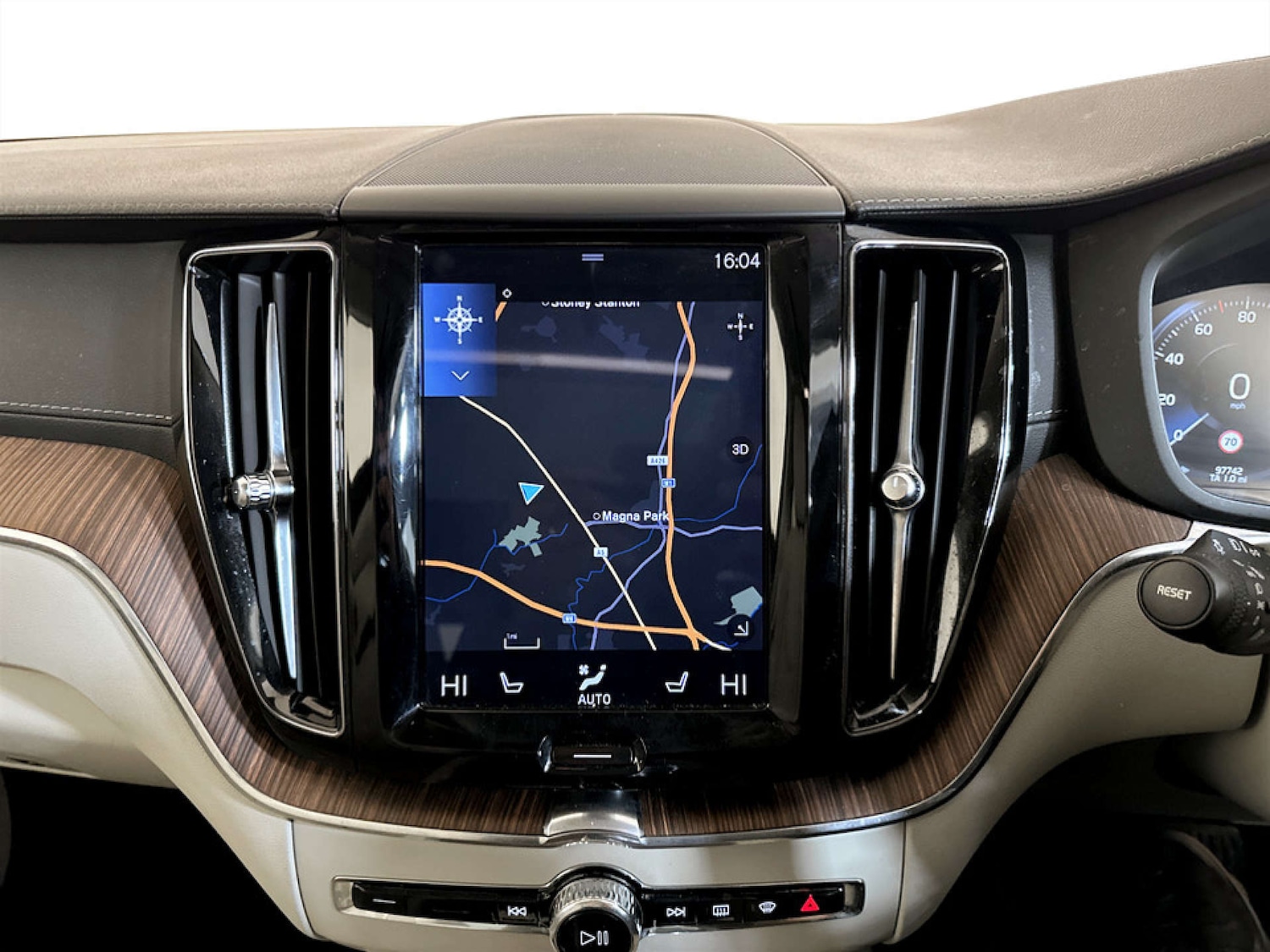 Used Volvo XC60 2020 for sale - 77569704: Photo 21