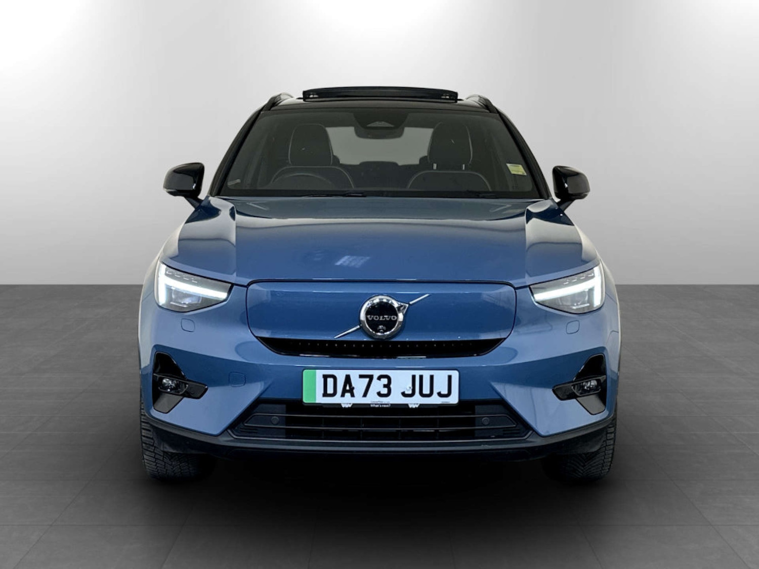 Used Volvo XC40 2023 for sale - 77185567: Photo 5