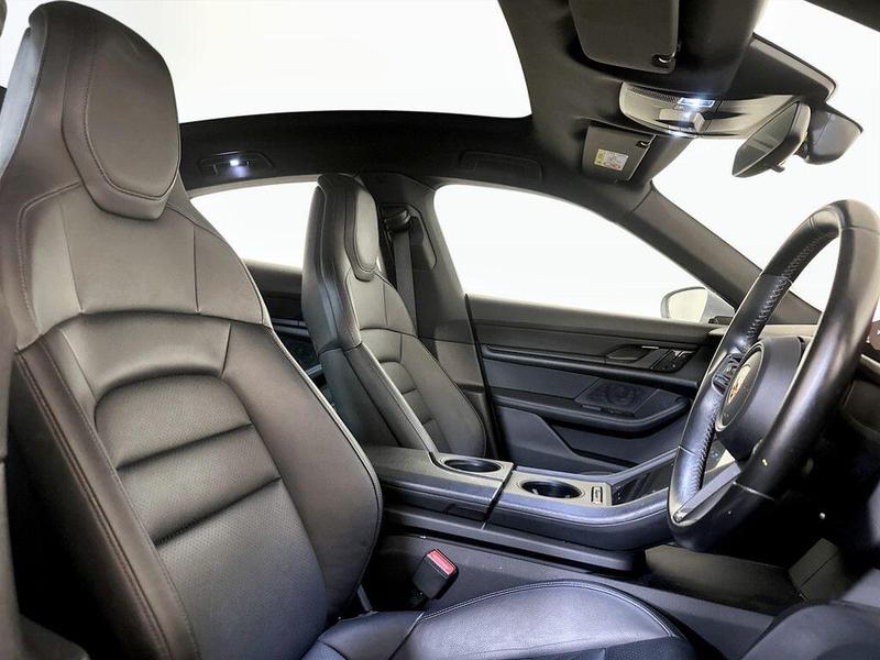 Used Porsche Taycan 2021 for sale - 76382267: Photo 13