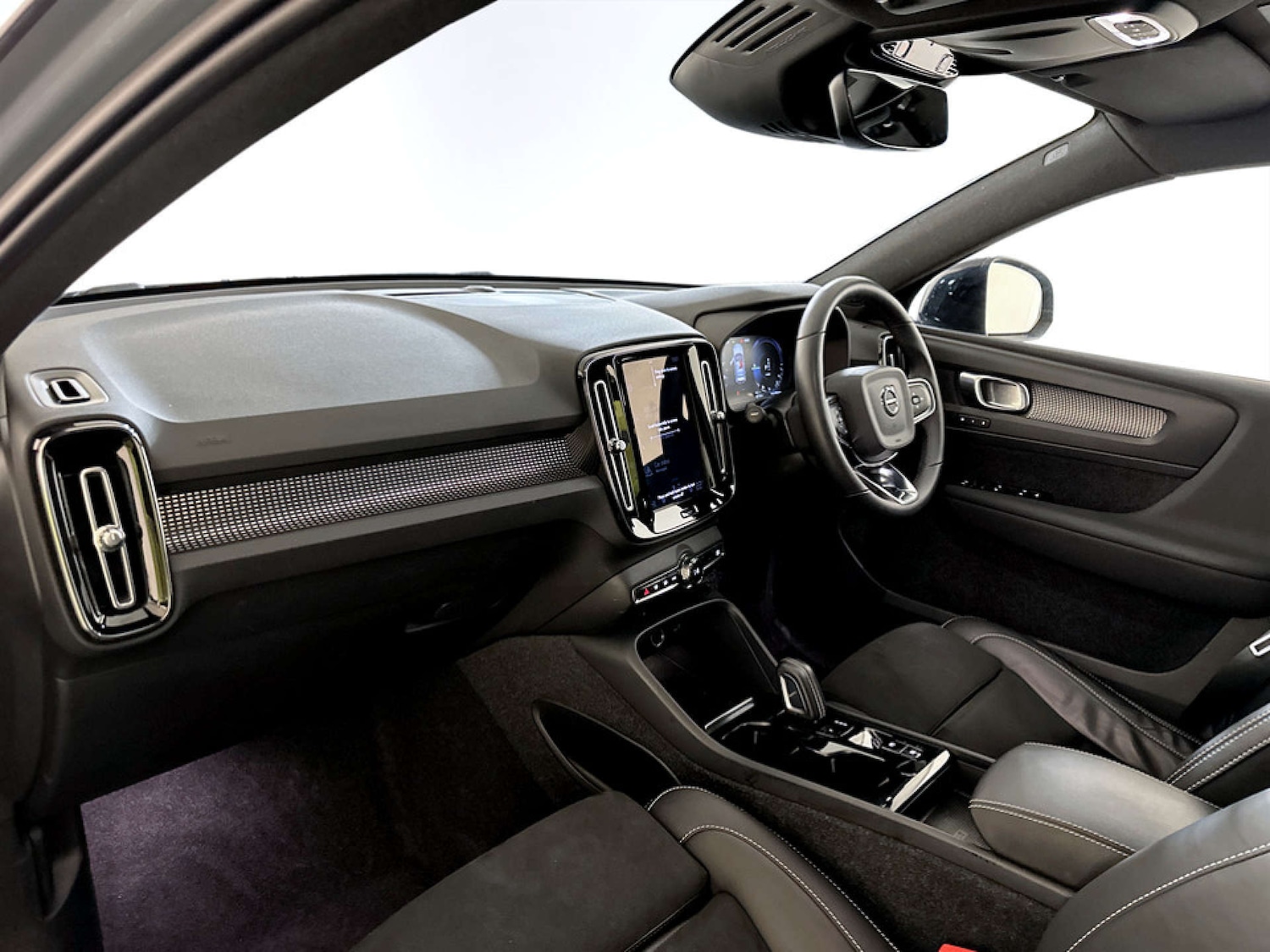 Used Volvo XC40 2022 for sale - 77185547: Photo 12