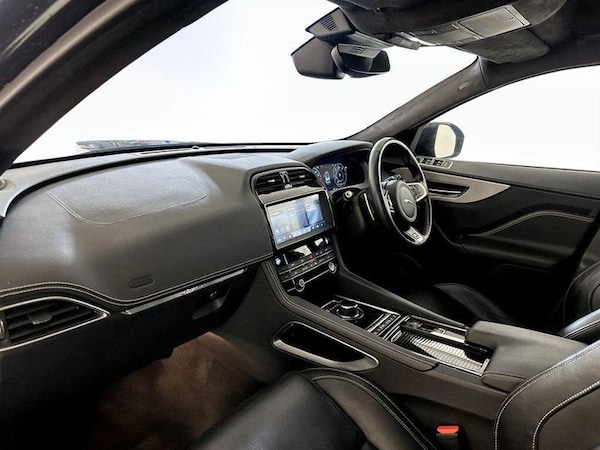 Used Jaguar F-Pace 2019 for sale - 76261093: Photo 12