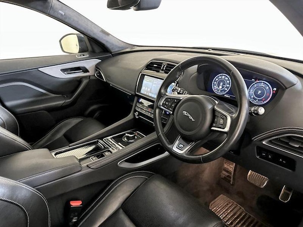 Used Jaguar F-Pace 2019 for sale - 76261093: Photo 15