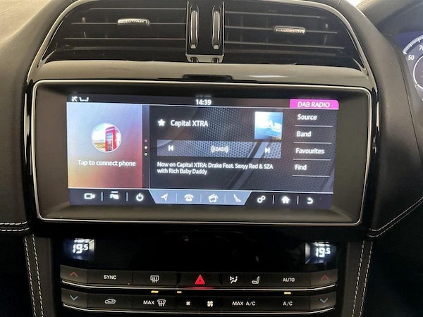 Used Jaguar F-Pace 2019 for sale - 76261093: Photo 21