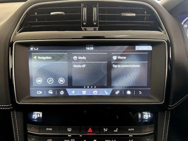 Used Jaguar F-Pace 2019 for sale - 76261093: Photo 22